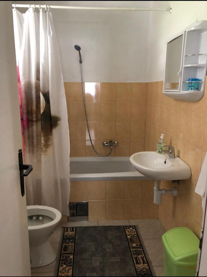 Apartman Jezerce 71 Apartment Екстериор снимка