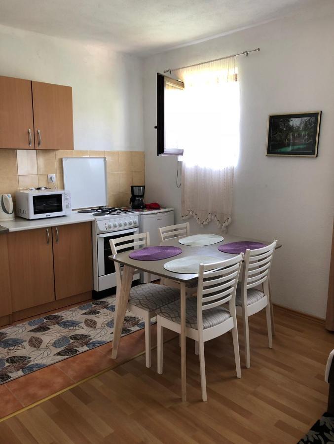 Apartman Jezerce 71 Apartment Екстериор снимка