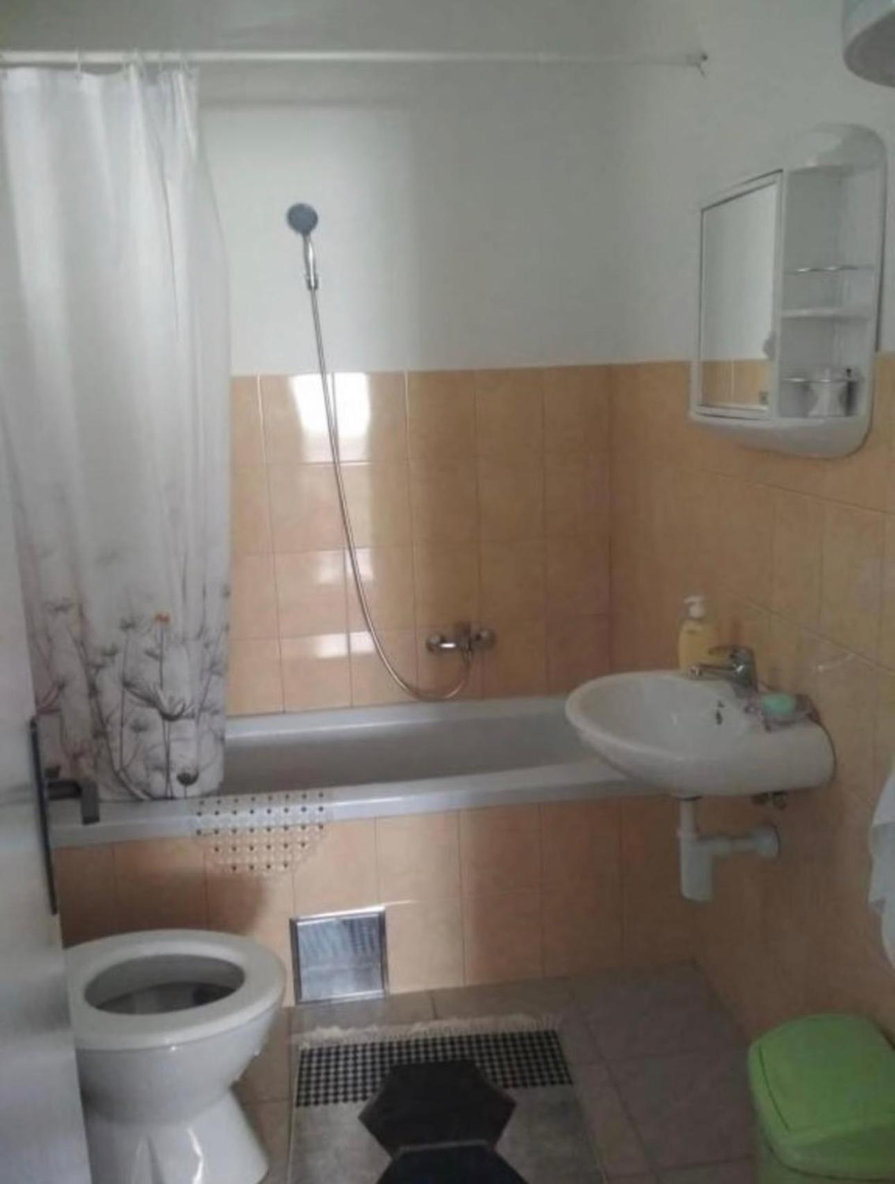 Apartman Jezerce 71 Apartment Екстериор снимка