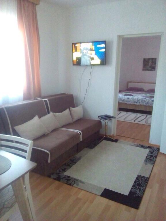 Apartman Jezerce 71 Apartment Екстериор снимка