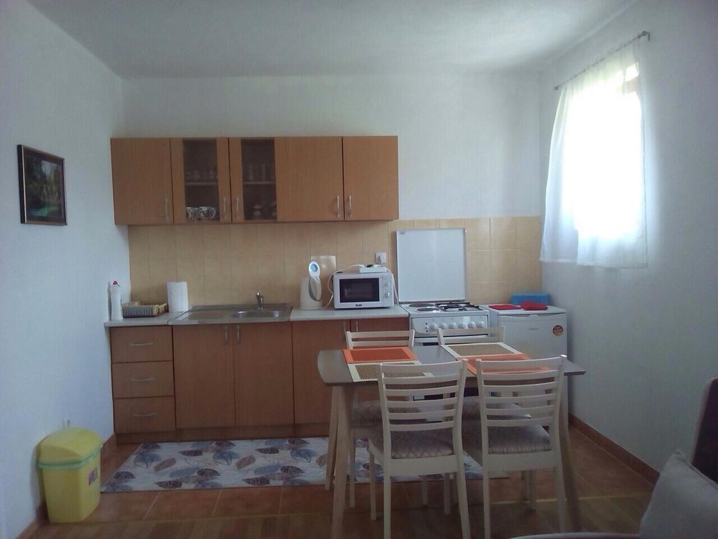 Apartman Jezerce 71 Apartment Екстериор снимка