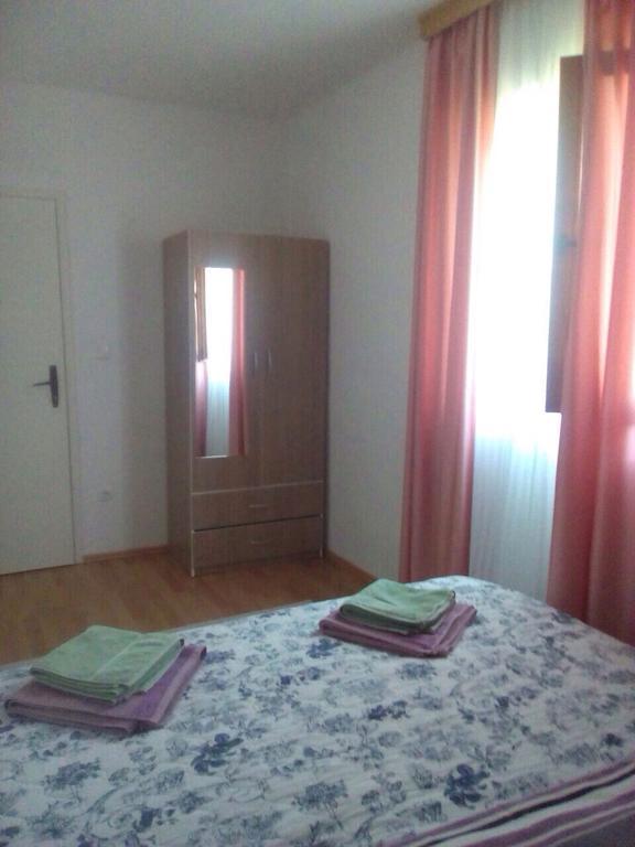 Apartman Jezerce 71 Apartment Екстериор снимка